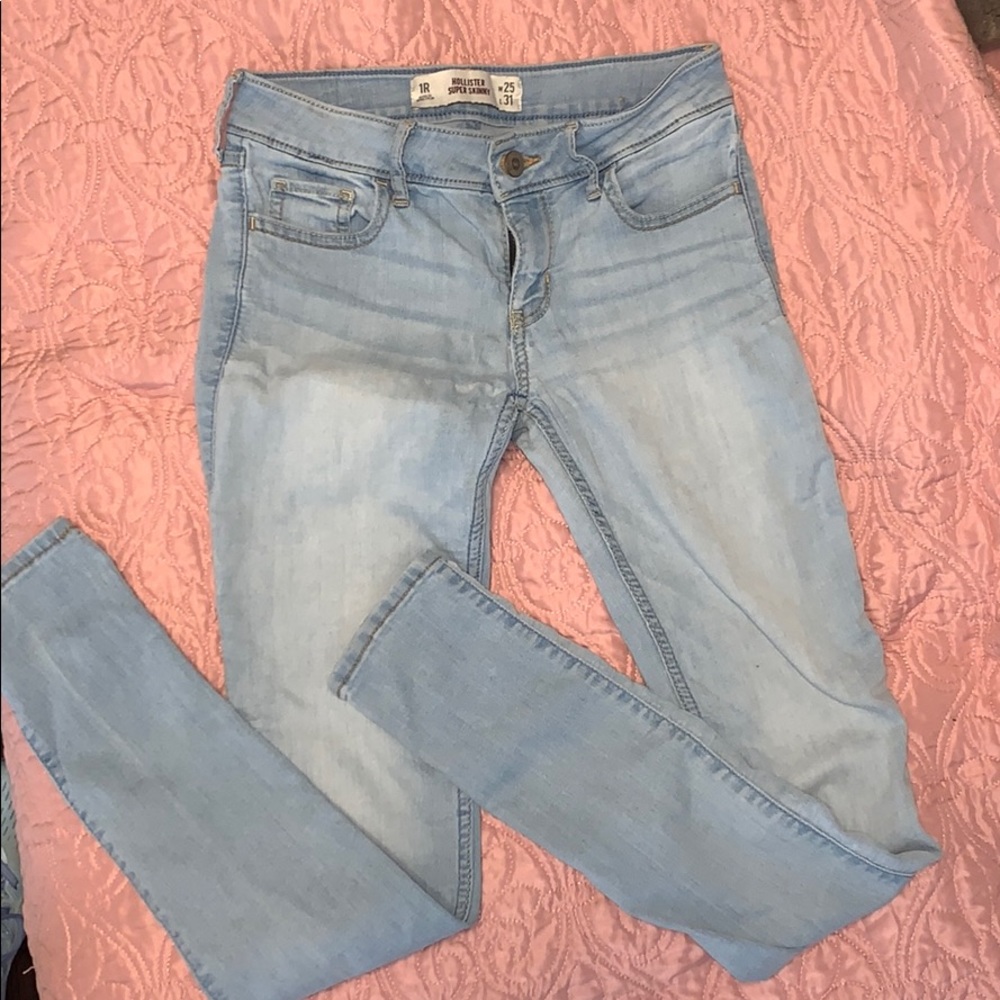 Hollister jeans